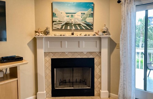 Pelican Bay Villa | Mariner's Walk 5-F