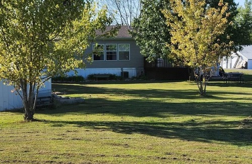 Perry House | Mark Twain Lake/Perry, MO- Pet Friendly