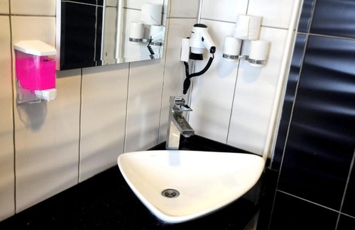Dulkadiroglu Hotel | MARKASİ Otel