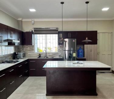 Ballenita Villa | Marlantt Beach House