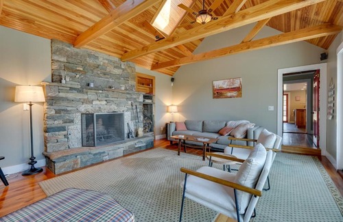 Wilmington House | Marlboro Escape 9 Mi to Mount Snow Resort!