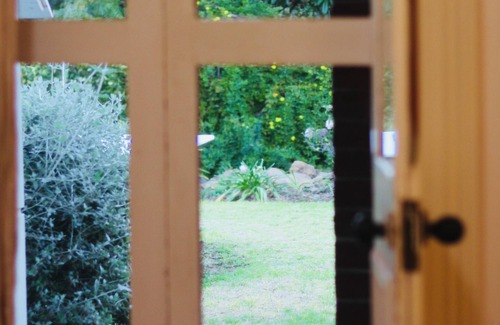 Canowindra House | Marlow House -Canowindra Accommodation