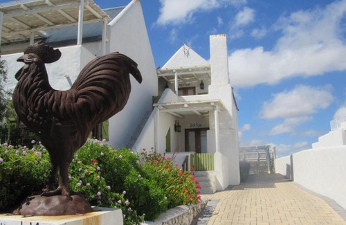 Paternoster Ski Chalet | Marlyn and Dolfyn Self Catering