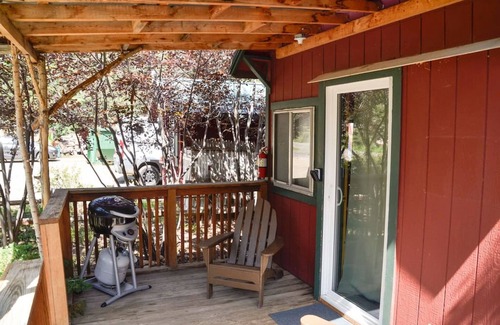 Drake Cabin | Marmot Mini Cabin (Unit 7) at The Woolly Bugger Inn