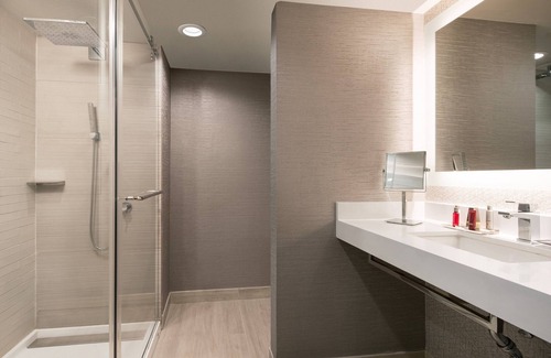 Downtown Riverside Hotel | Marriott Riverside at the Convention Center