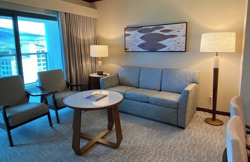 Ko Olina Resort | Marriott's Ko Olina Beach Club - 2-Bedroom Ocean View Penthouse