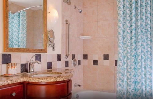 Ko Olina Resort | Marriott's Ko Olina Beach Club - 2 King-sized Bedroom Ocean View