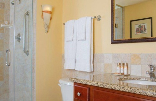 Ko Olina Resort | Marriott's Ko Olina Beach Club - 2 King-sized Bedroom Ocean View