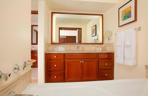 Ko Olina Resort | Marriott's Ko Olina Beach Club Studio - Many Dates Available!