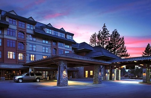 South Lake Tahoe Villa | Marriott's Timber Lodge 2 BD Villa - Close to Heavenly Village and Ski Lift