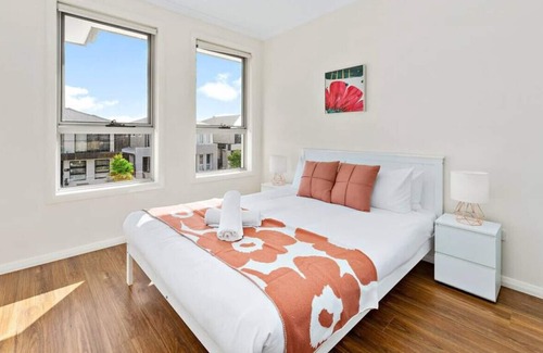 Marsden Park House | Marsden Park | Melonba | Trendy 5BR Holiday House