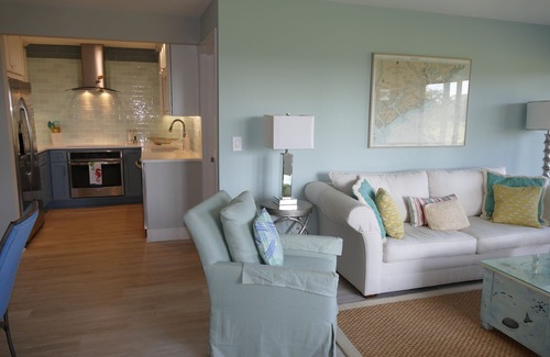 Seabrook Island Villa | MARSH/SUNSET VIEWS-DOCK/POOL-RENOVATED