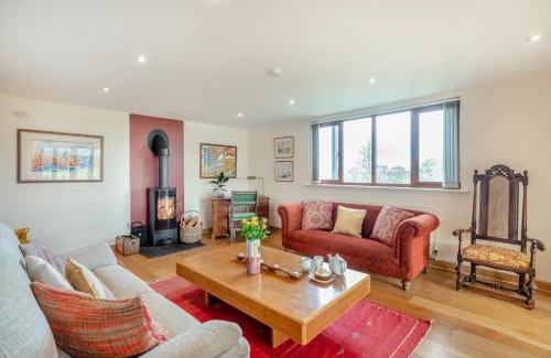 Sudbourne House | Marshland Estate Barn