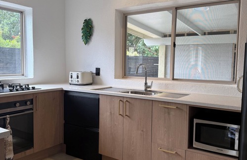 Arorangi Villa | Marthalina's Beach Pool Villa