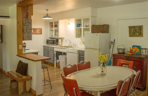 Saint Joe House | Martine House - Large farmhouse near the Buffalo National River