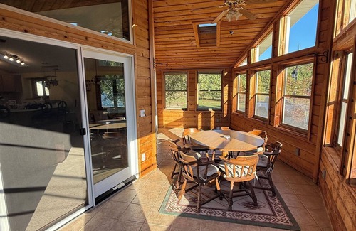 Wisconsin Dells House | Marvelous 4-bedroom house with 5 Acres of Land 5 Minutes from Downtown Dells