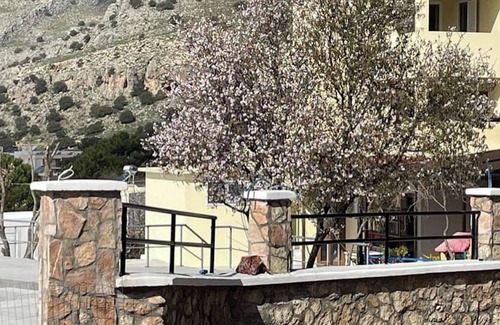 Pefkos Apartment | Marvelous Studio in front of the beach