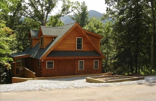 Lake Lure Cabin | Mary Ann's Cabin Open for Business!