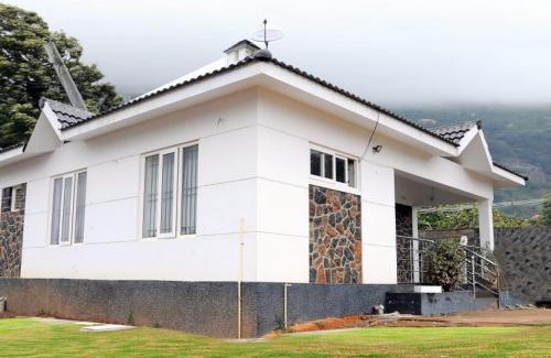 Kodaikanal Villa | Master -Hill Valley Cottage