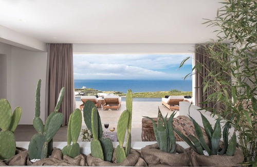 Oia Villa | Master Santorini Villa | 4 Bedrooms | Villa Paradiso Marino