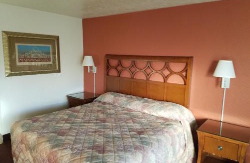 Cayce Hotel | Masters Inn I-26