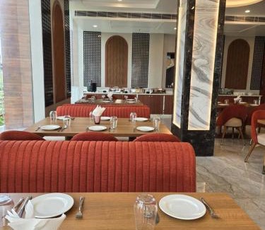 Deoghar Hotel | Mastiff Select Medha Plaza Deoghar