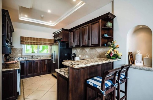 Rio Seco Apartment | Matapalo 405✧ Oceanview Escape ✧ Large Pool and 24/7 Security!