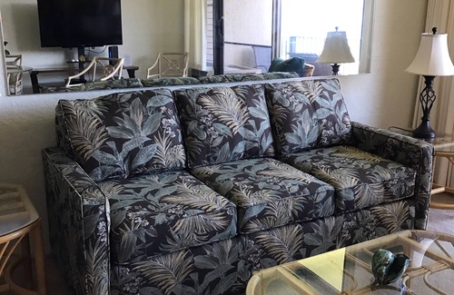 Honokowai Resort | Maui 3rd Floor Ocean & Pool View 1 Bedroom Condo at the Papakea Resort