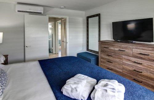 Hollywood Hills Hotel | May-Dee Suites in Florida