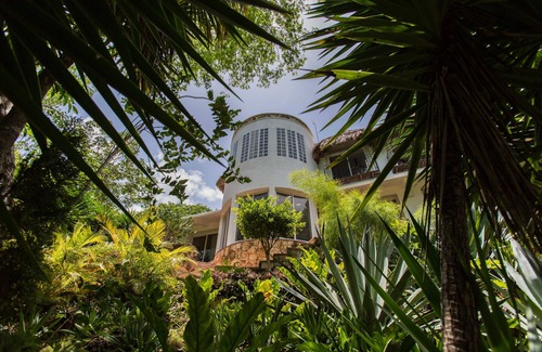 Buenavista Villa | MAYA CALA ~LAKEFRONT STUNNING PRIVATE SETTING DOCK PALAPA & SWINGS SUP-B KAYAKS