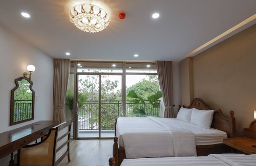 Con Son Hotel | Maya Hotel 4