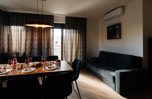 Przymorze Apartment | Maya's Flats & Resorts 105 - Przestronny Apartament Przy Parku Regana Blisko Play