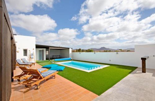 Tuineje House | Mayantigo