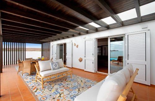 Tuineje House | Mayantigo