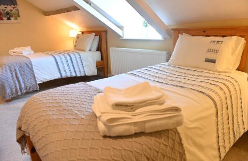 Wearhead House | Mayfield Cottage