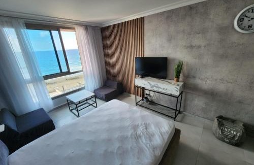 Haifa Apartment | maytoro