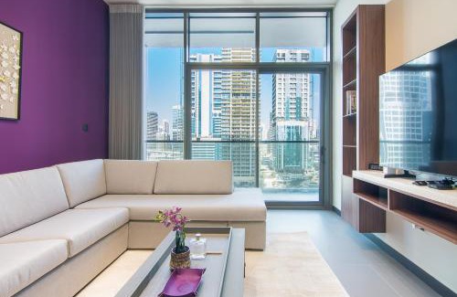 Jumeirah Lake Towers Apartment | MBL Royal, JLT -One Bedroom with Lake View