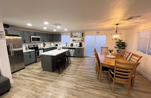 Sunrise Manor House | MDRN 4BEDRM House in Las Vegas, 10mins from airport