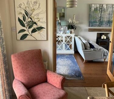 Stamford House | Meadow View - Entire 3 Bed House Near Stamford