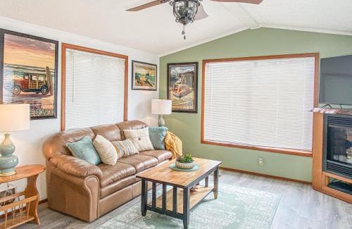 Klamath House | Meadowview