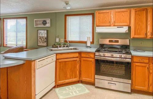 Klamath House | Meadowview