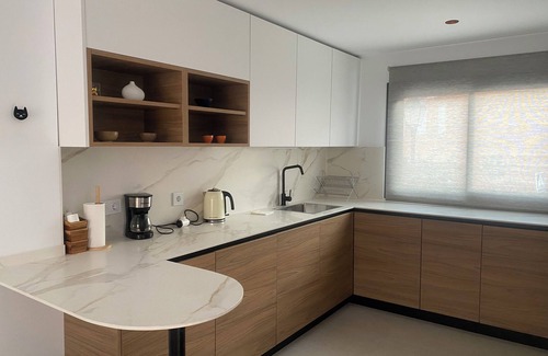 Benajarafe Ski Chalet | Mediterranean Breeze