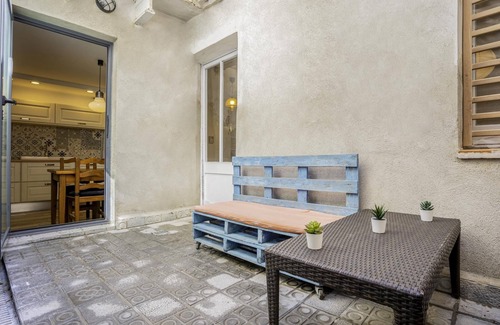 Badalona Villa | Mediterranean House in Badalona