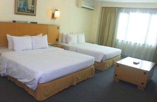 Kemanggisan Hotel | Mega Anggrek Hotel & Convention