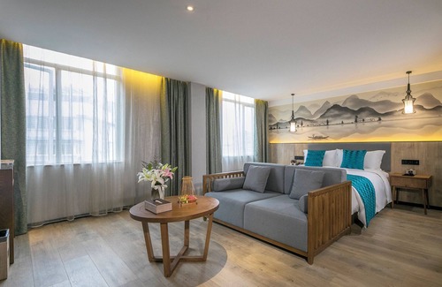 Shangqing Temple Hotel | Mehood Lestie International Hotel Chongqing Yuzhong Lianglukou Metro Branch
