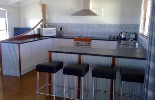 Warrenben House | Melaleuca Retreat Marion Bay at the edge of Innes.