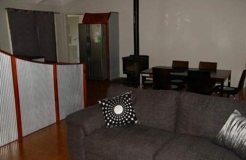 Warrenben House | Melaleuca Retreat Marion Bay at the edge of Innes.