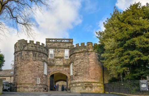 Clitheroe House | Melrose