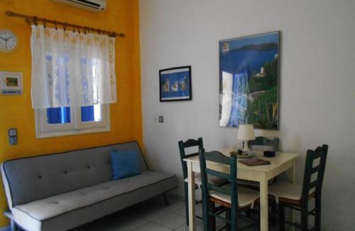 Marathokampos Apartment | Meltemia Studio Samos with pool