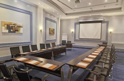 Dhahran Resort | Mena Holiday Beach Resort Half Moon